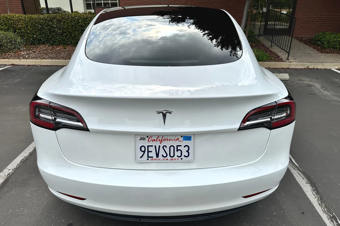 2023 Tesla Model 3 - Image 5 of 31