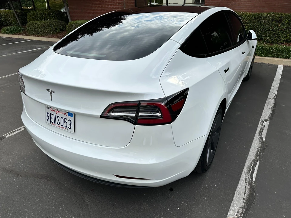 2023 Tesla Model 3 - Image 12 of 31