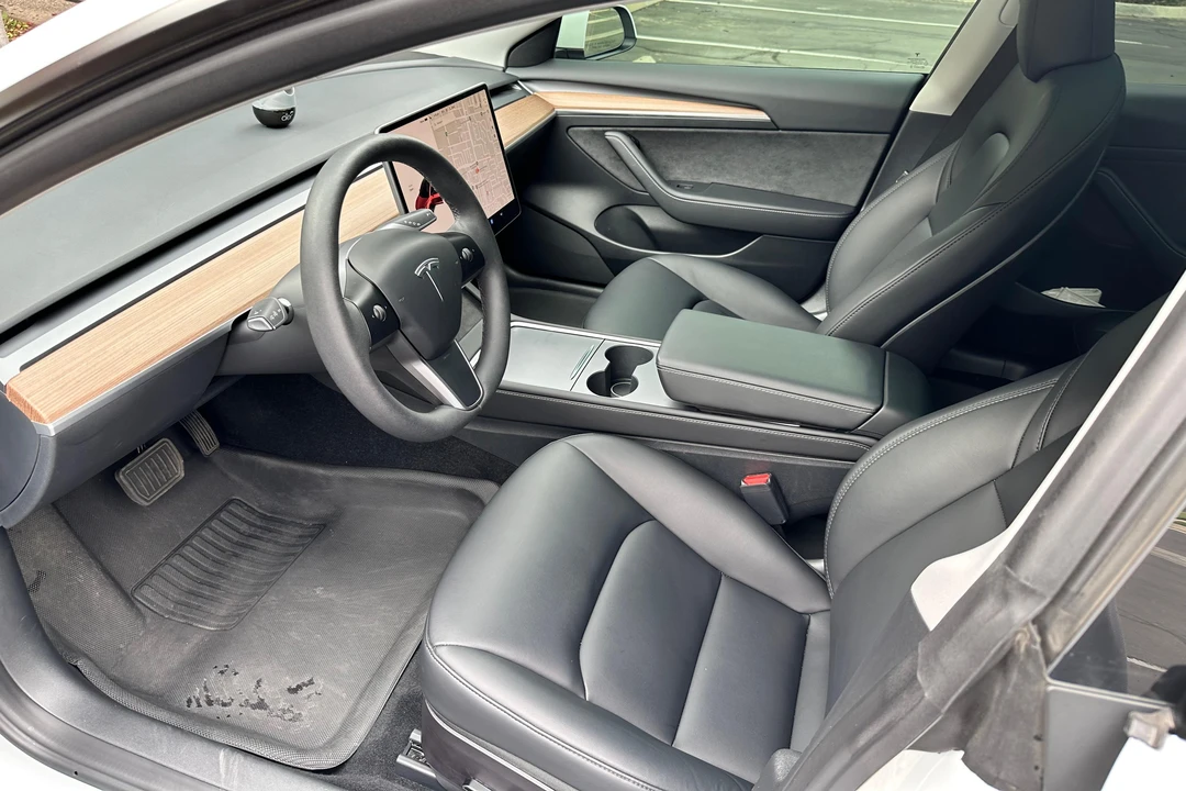 2023 Tesla Model 3 - Image 29 of 31