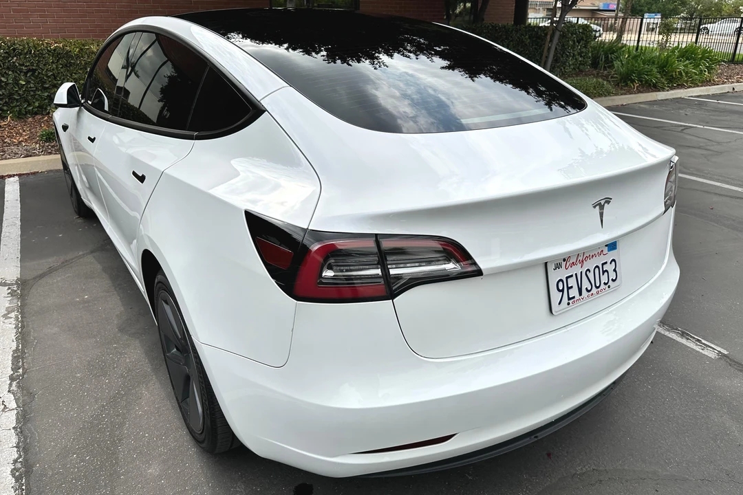 2023 Tesla Model 3 - Image 4 of 31