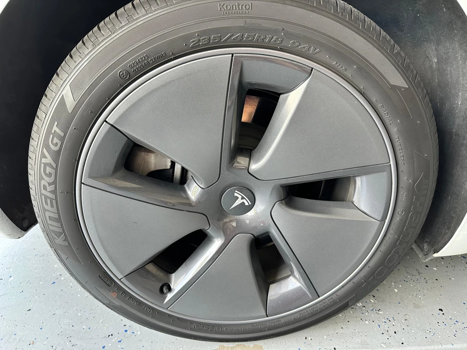 2023 Tesla Model 3 - Image 26 of 31