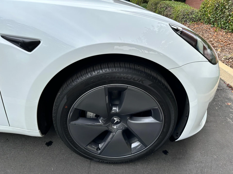 2023 Tesla Model 3 - Image 22 of 31