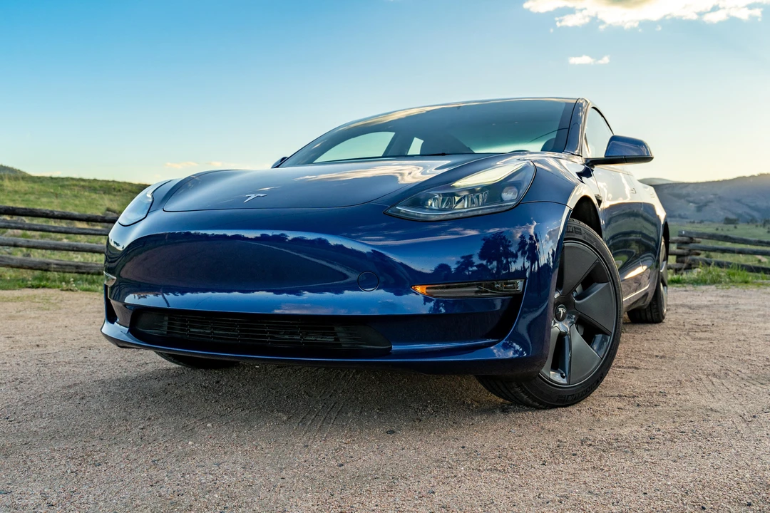 2023 Tesla Model 3 - Image 6 of 31