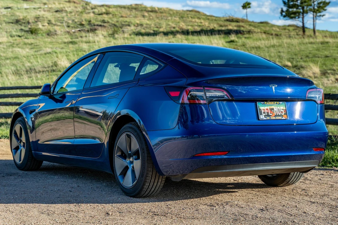 2023 Tesla Model 3 - Image 4 of 31
