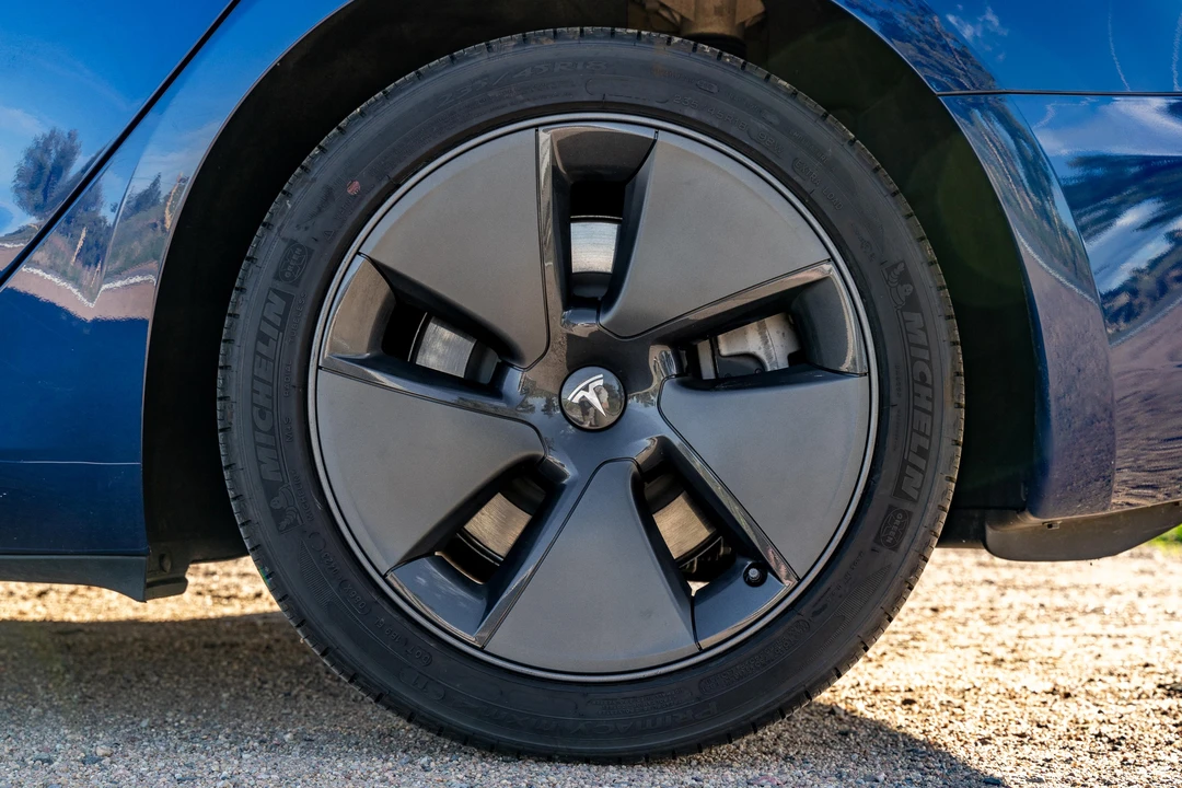 2023 Tesla Model 3 - Image 20 of 31