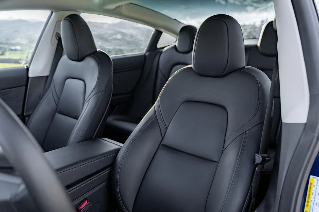2023 Tesla Model 3 - Image 24 of 31