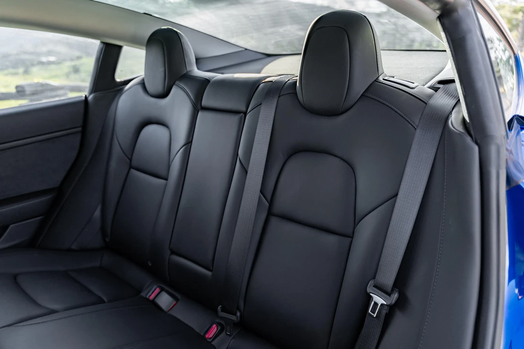 2023 Tesla Model 3 - Image 25 of 31