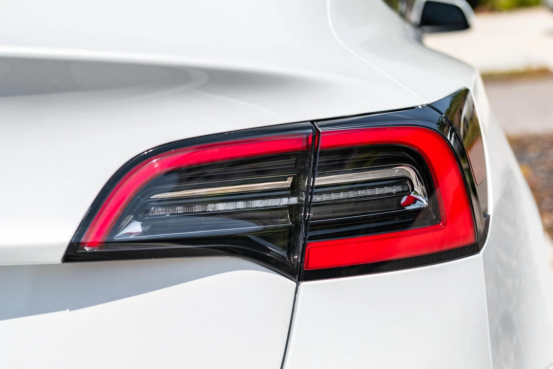 2023 Tesla Model 3 - Image 30 of 31
