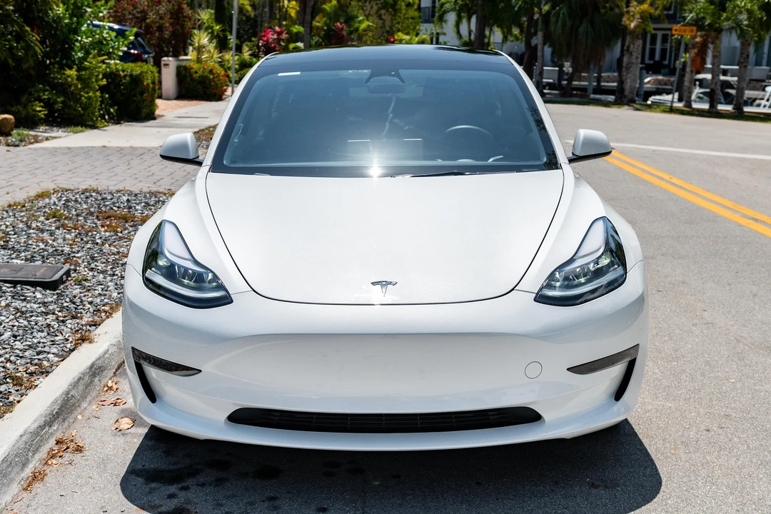 2023 Tesla Model 3 - Image 6 of 31