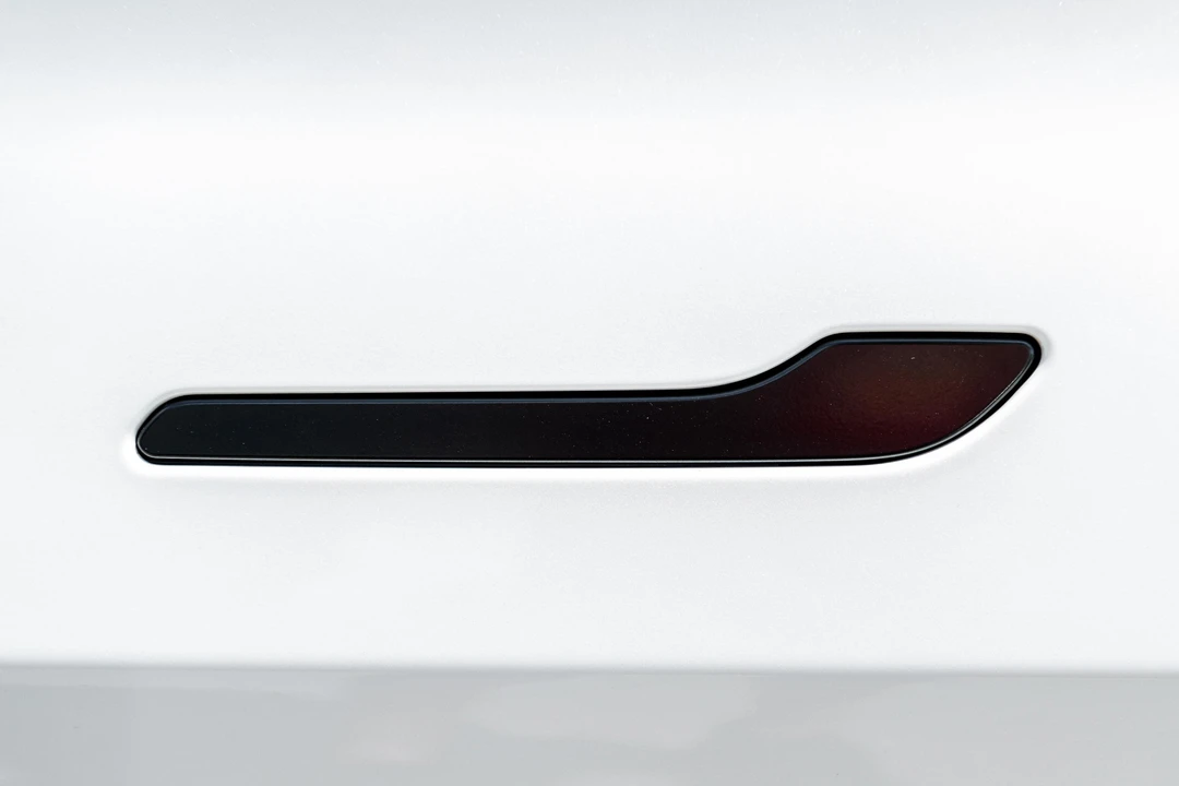 2023 Tesla Model 3 - Image 22 of 31