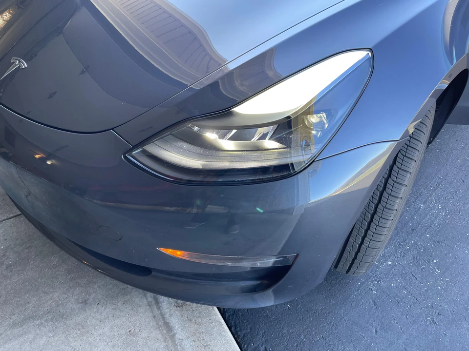 2023 Tesla Model 3 - Image 21 of 31
