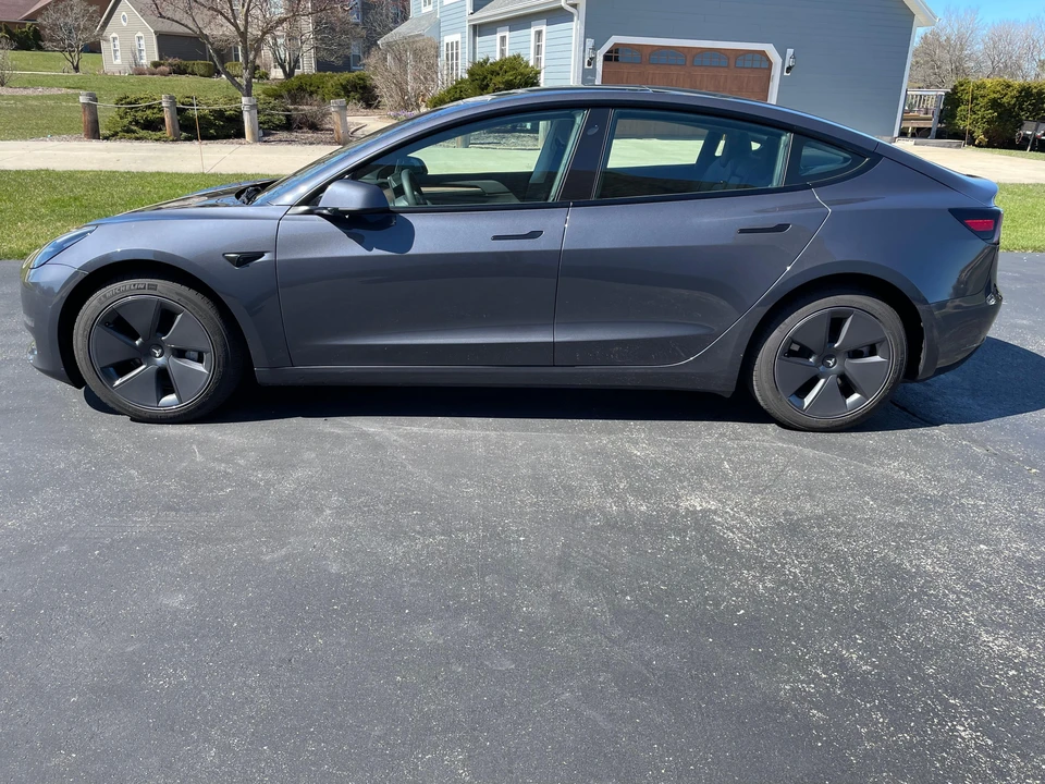 2023 Tesla Model 3 - Image 11 of 31
