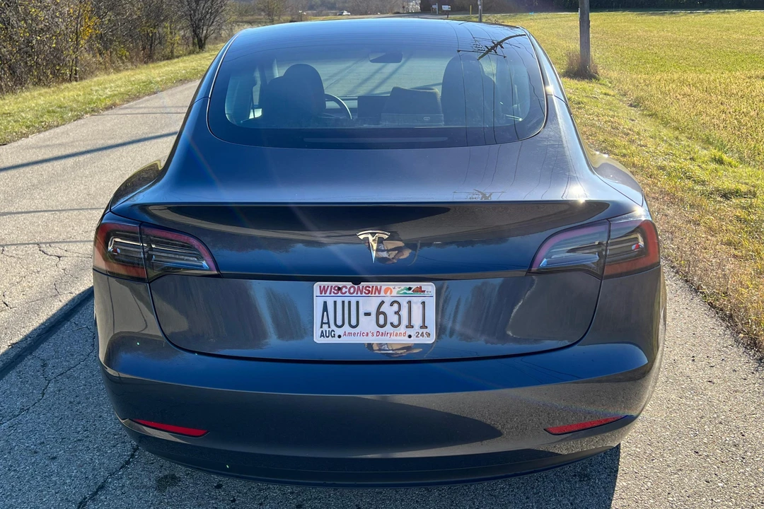 2023 Tesla Model 3 - Image 5 of 31