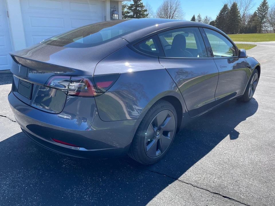 2023 Tesla Model 3 - Image 16 of 31