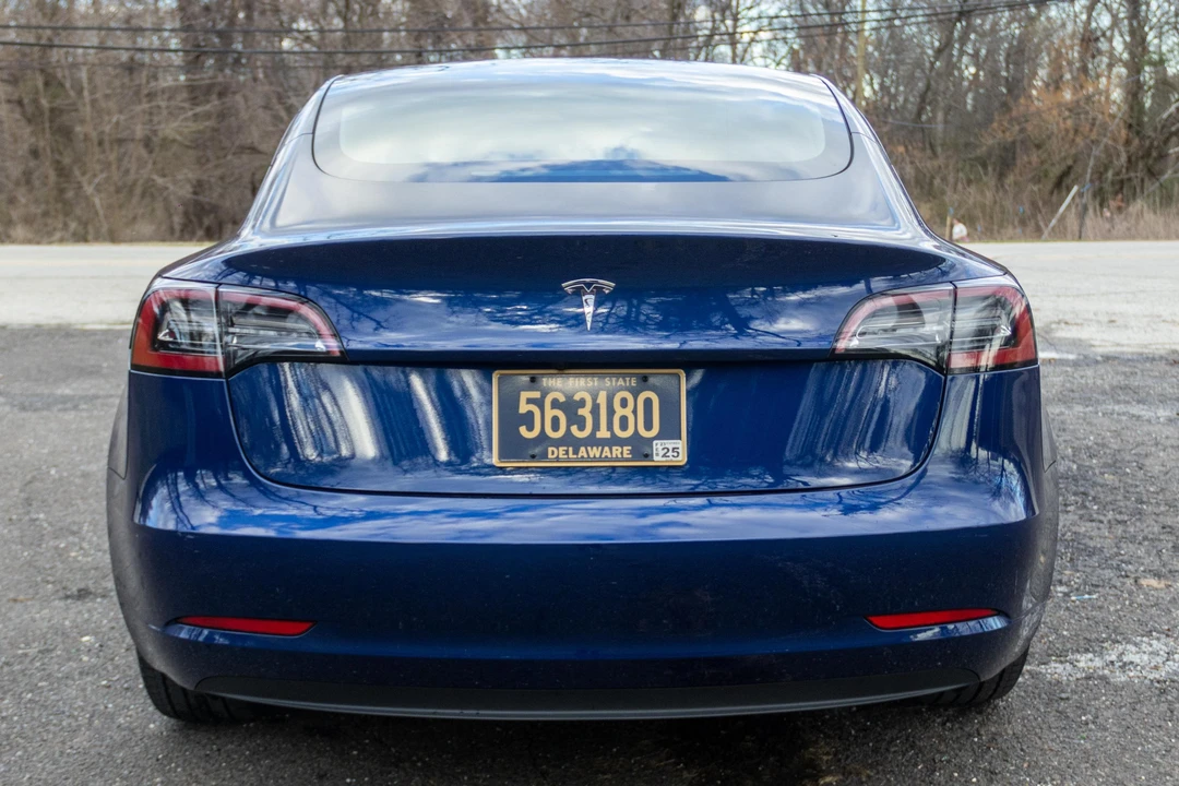 2023 Tesla Model 3 - Image 5 of 31
