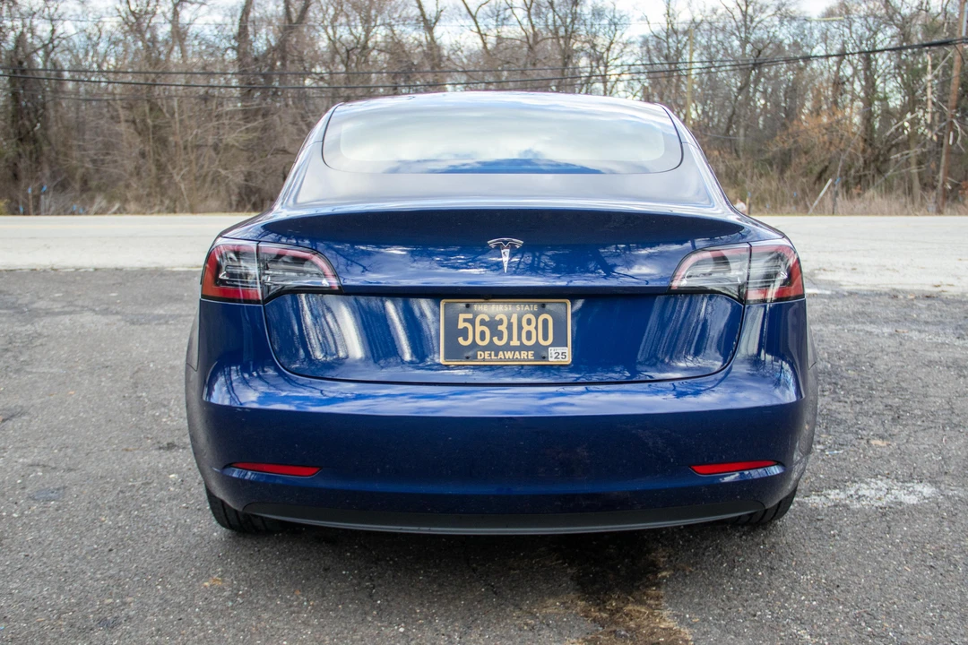 2023 Tesla Model 3 - Image 14 of 31
