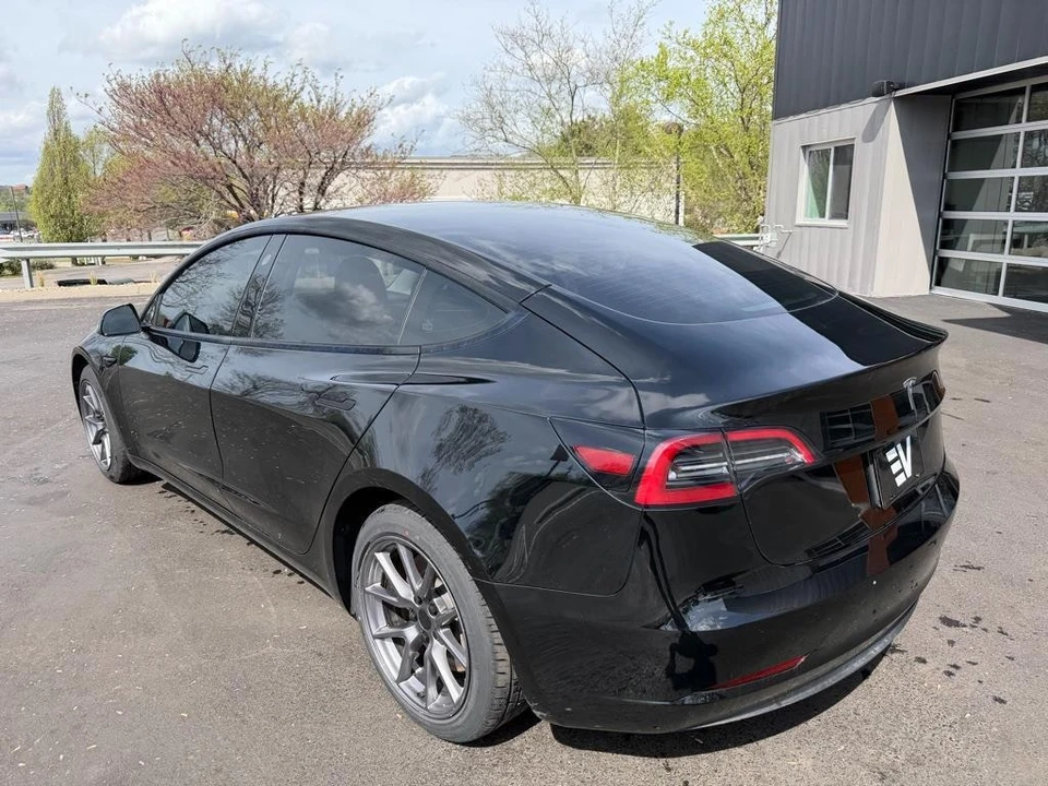 2023 Tesla Model 3 - Image 7 of 7