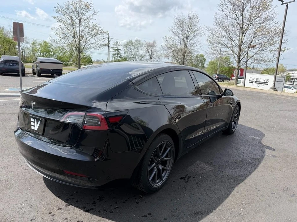 2023 Tesla Model 3 - Image 5 of 7