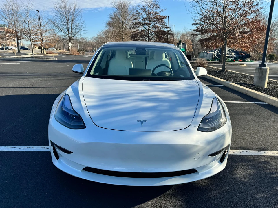 2023 Tesla Model 3 - Image 7 of 31