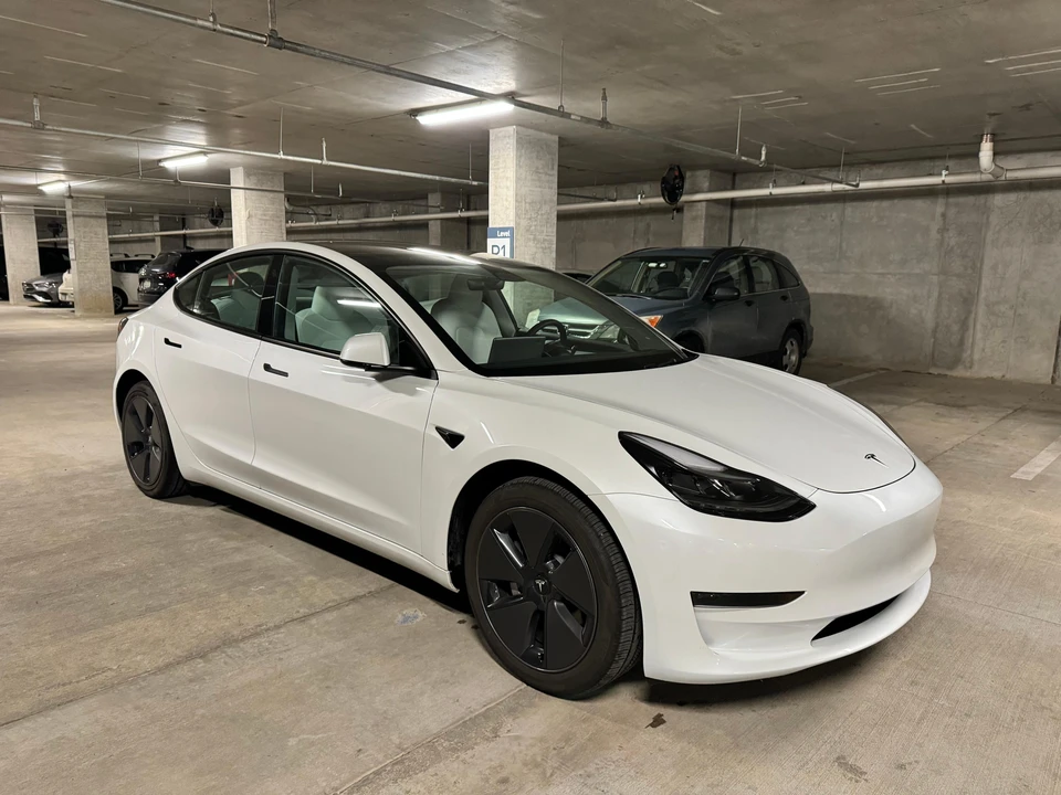 2023 Tesla Model 3 - Image 22 of 31