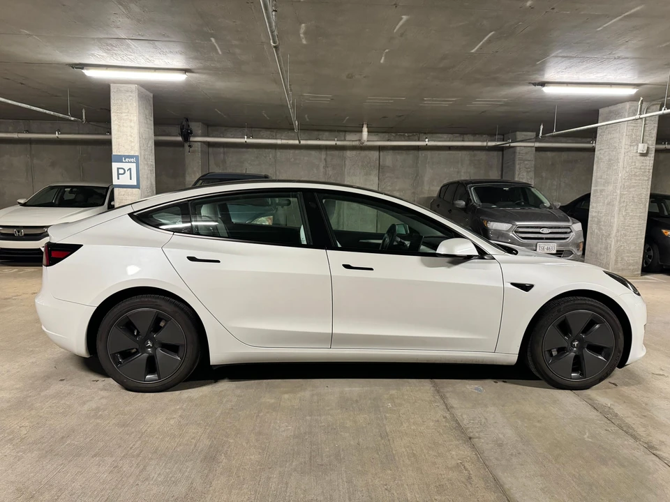 2023 Tesla Model 3 - Image 20 of 31