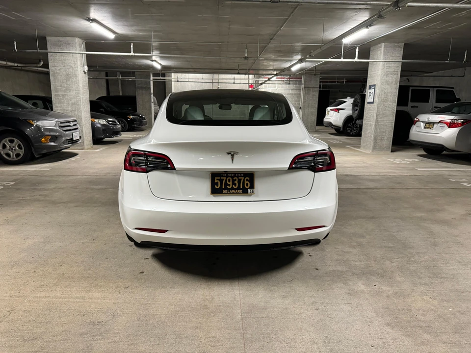 2023 Tesla Model 3 - Image 15 of 31