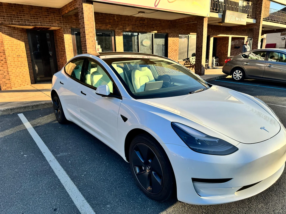 2023 Tesla Model 3 - Image 23 of 31