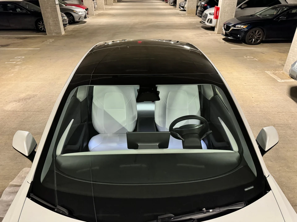 2023 Tesla Model 3 - Image 25 of 31