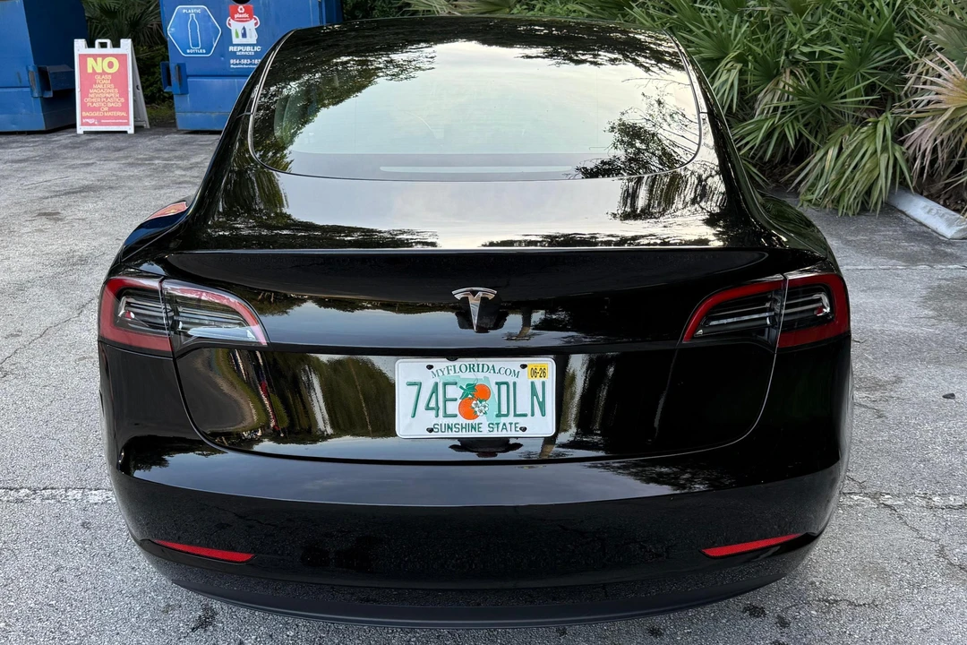 2023 Tesla Model 3 - Image 5 of 31