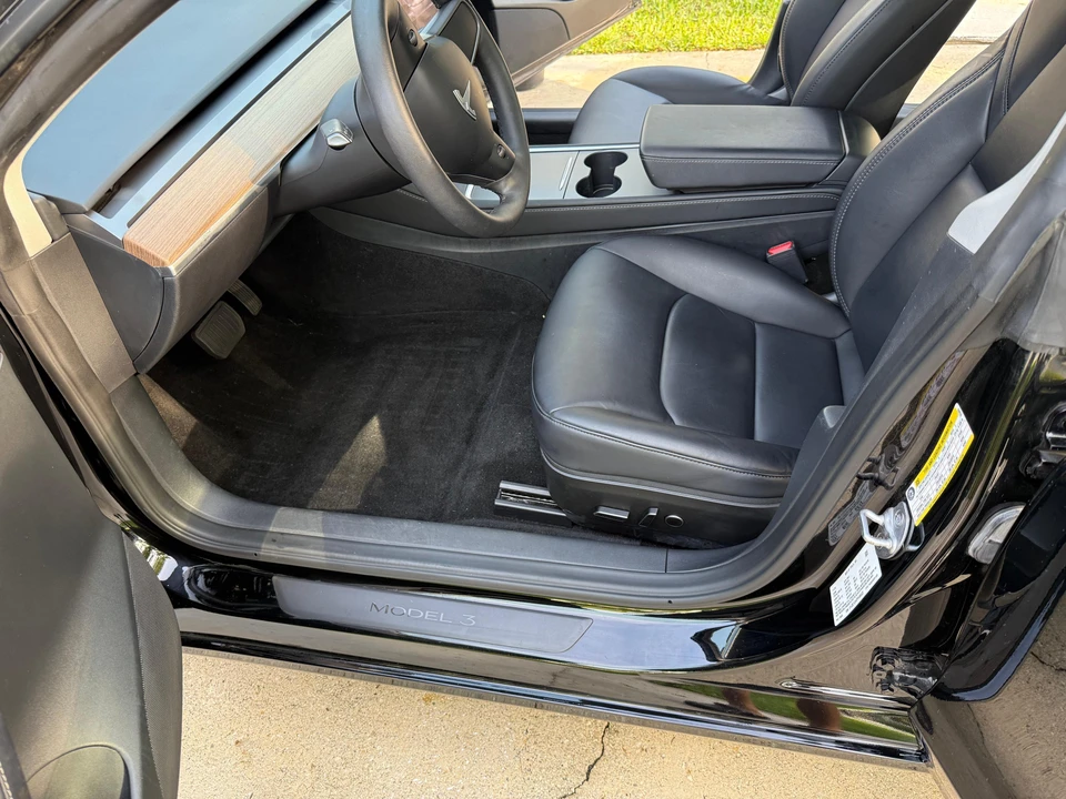 2023 Tesla Model 3 - Image 31 of 31