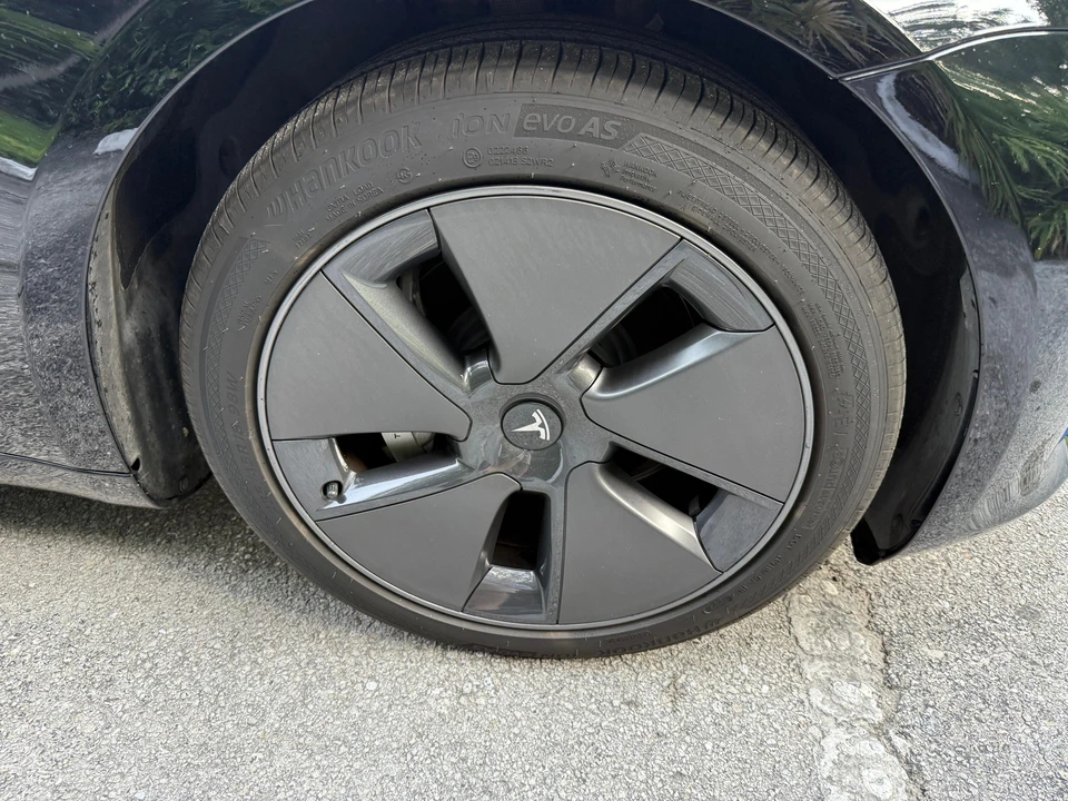 2023 Tesla Model 3 - Image 26 of 31