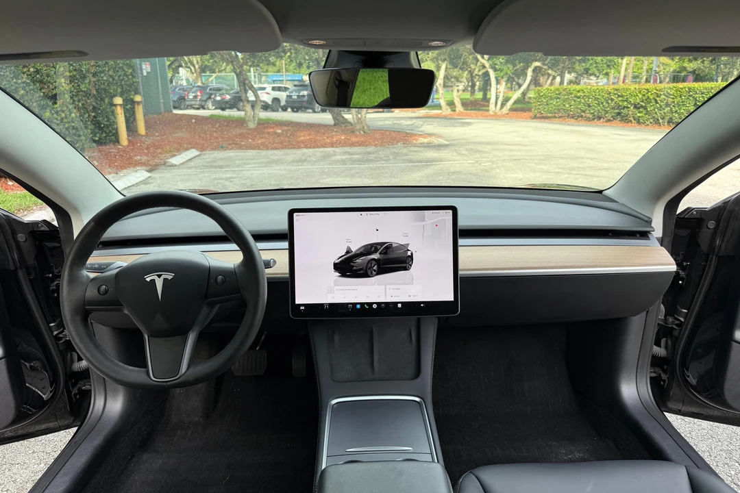 2023 Tesla Model 3 - Image 27 of 31