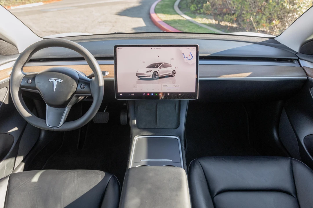 2023 Tesla Model 3 - Image 30 of 31