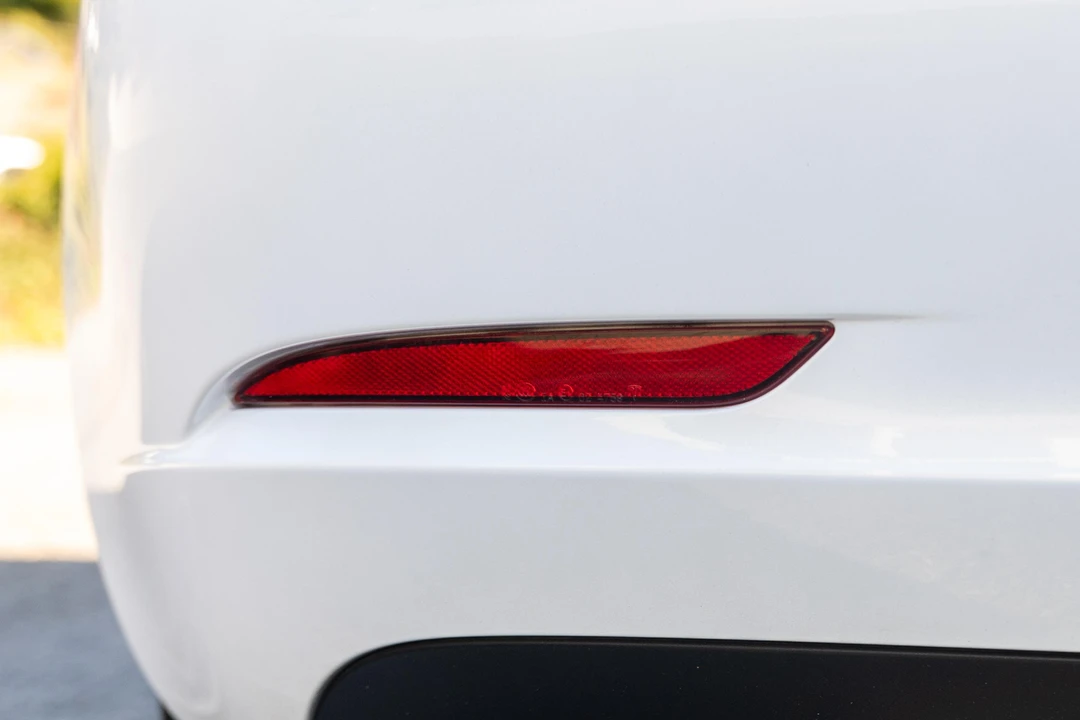 2023 Tesla Model 3 - Image 19 of 31
