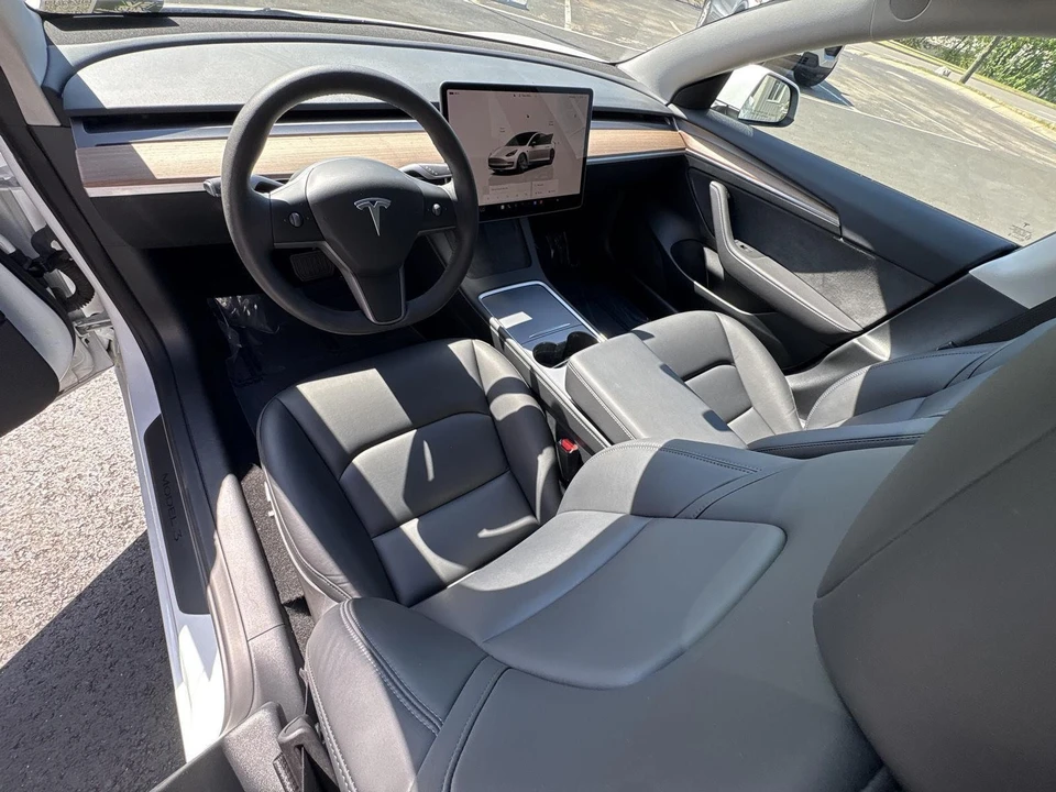 2023 Tesla Model 3 - Image 15 of 17
