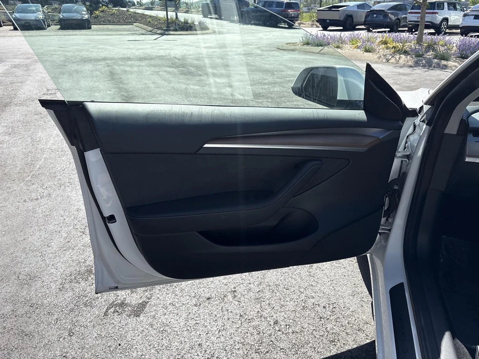 2023 Tesla Model 3 - Image 14 of 17
