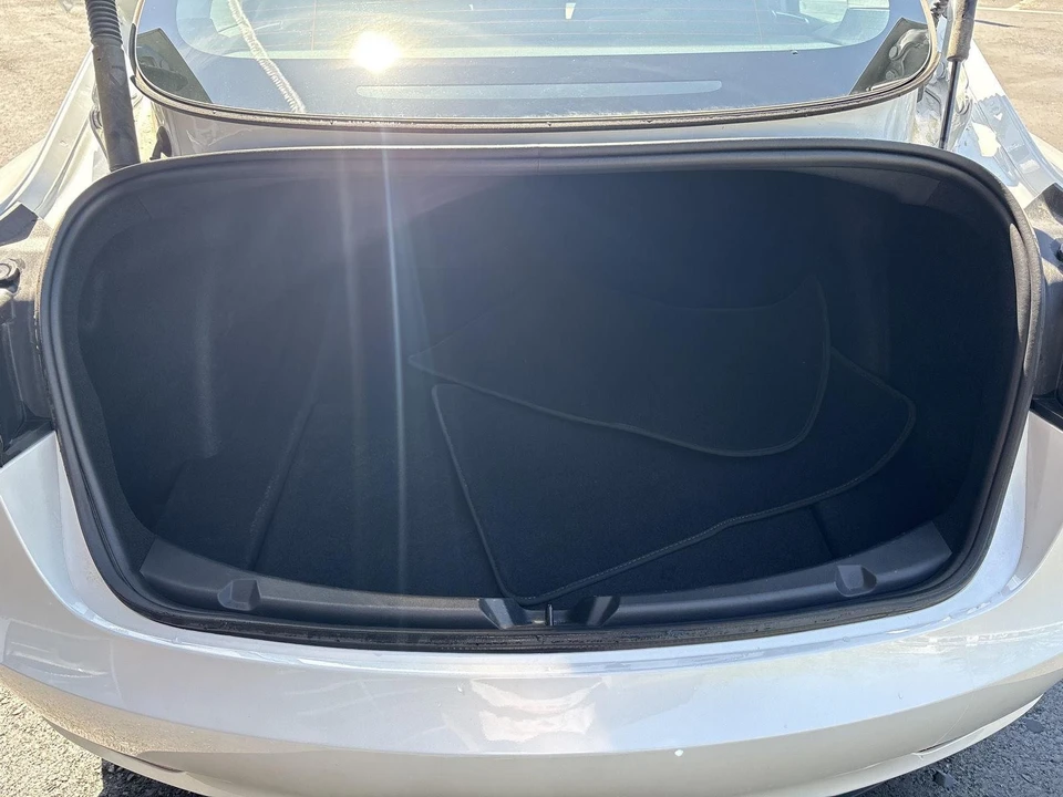 2023 Tesla Model 3 - Image 7 of 17