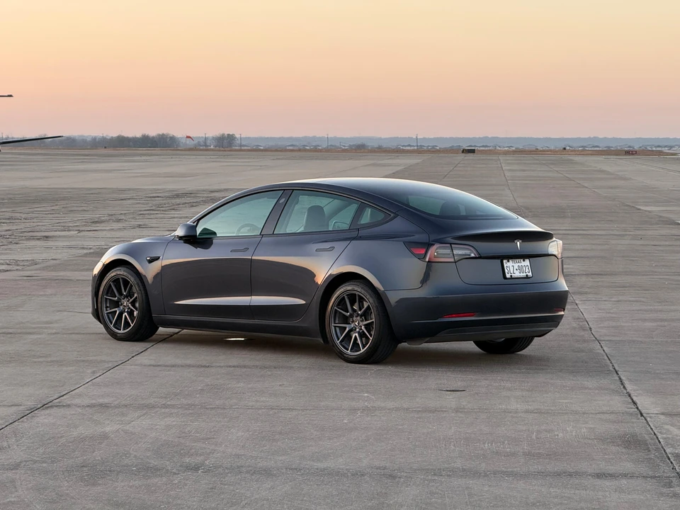 2023 Tesla Model 3 - Image 14 of 24
