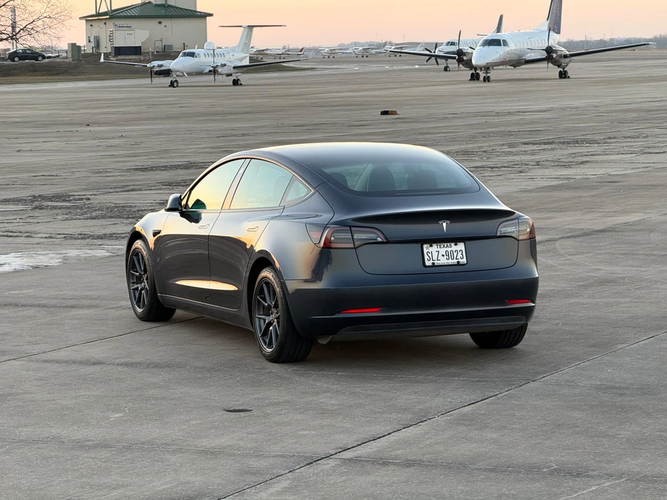 2023 Tesla Model 3 - Image 16 of 24