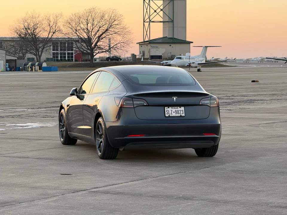 2023 Tesla Model 3 - Image 17 of 24