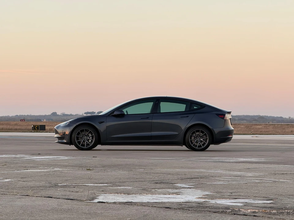 2023 Tesla Model 3 - Image 11 of 24