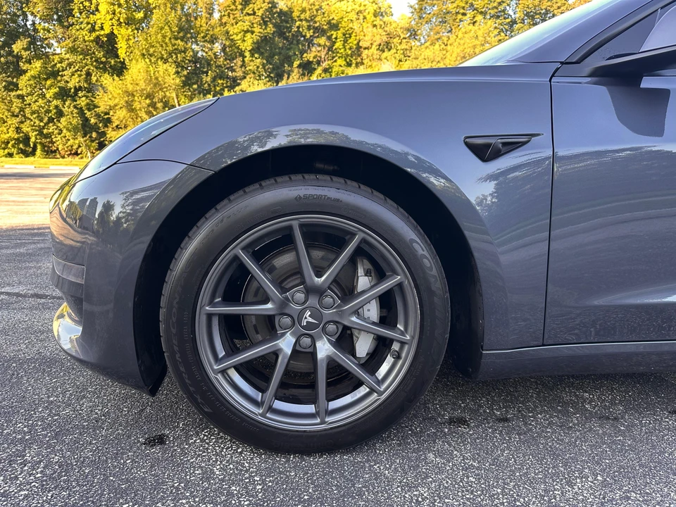 2023 Tesla Model 3 - Image 17 of 31