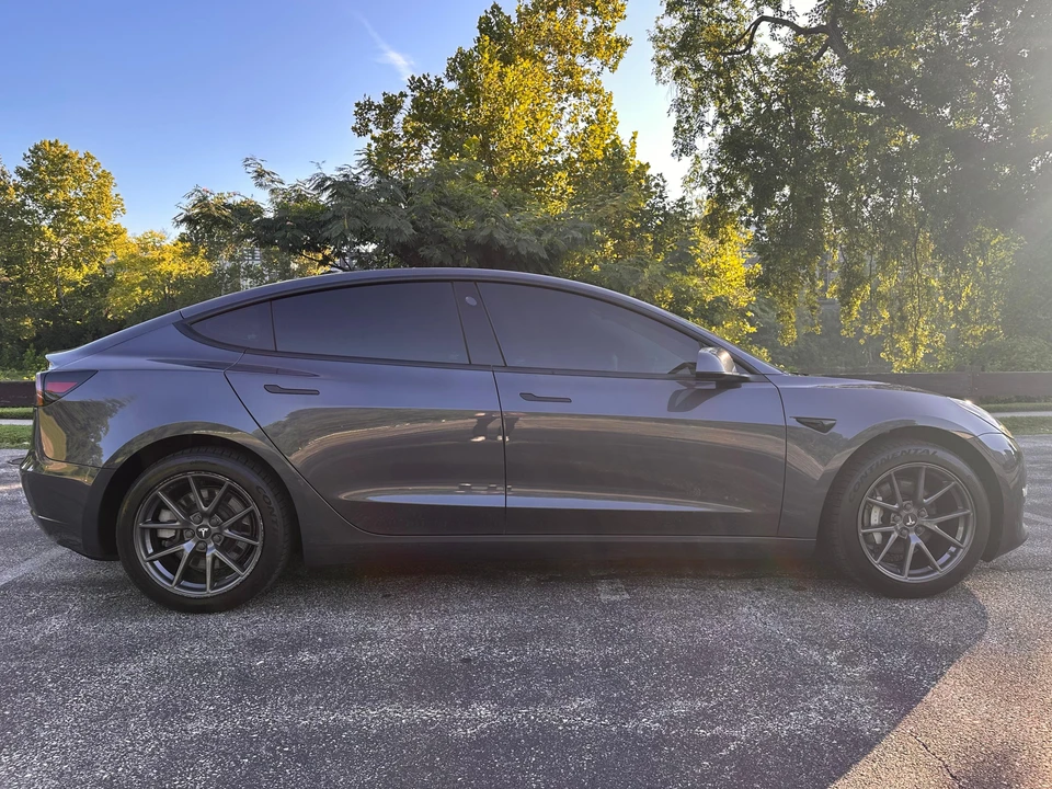 2023 Tesla Model 3 - Image 13 of 31