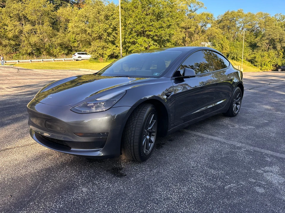2023 Tesla Model 3 - Image 7 of 31