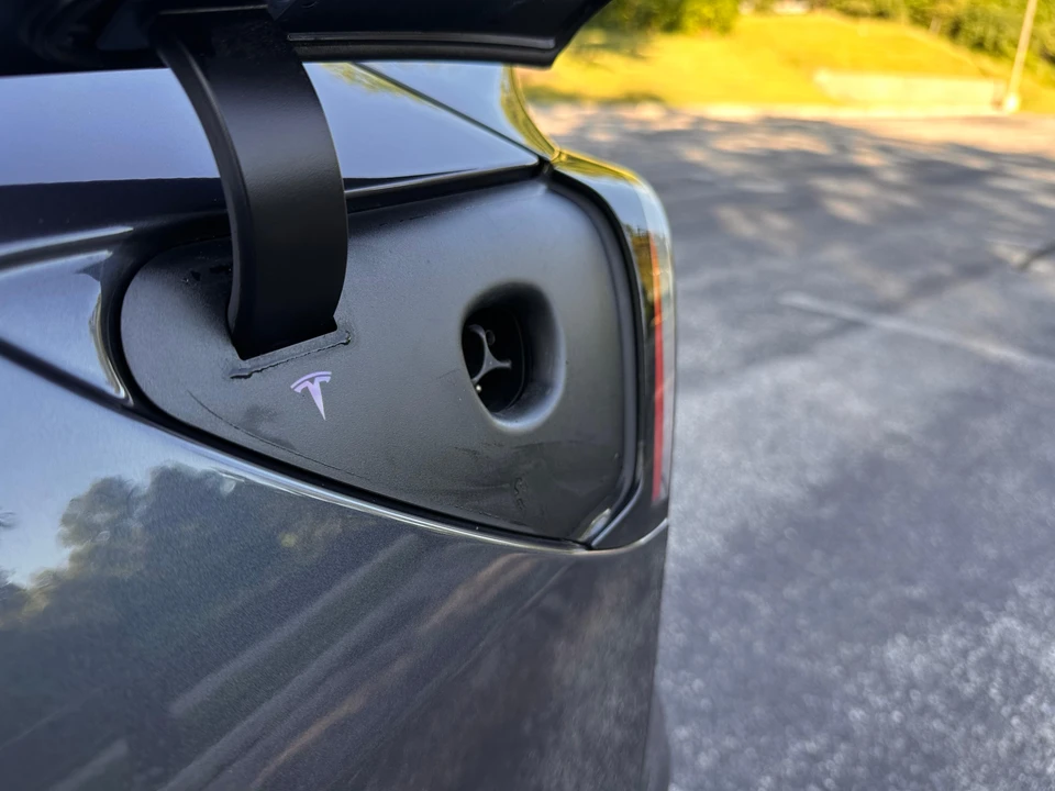 2023 Tesla Model 3 - Image 21 of 31