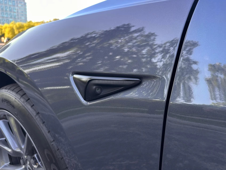 2023 Tesla Model 3 - Image 19 of 31