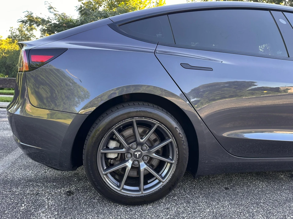 2023 Tesla Model 3 - Image 24 of 31