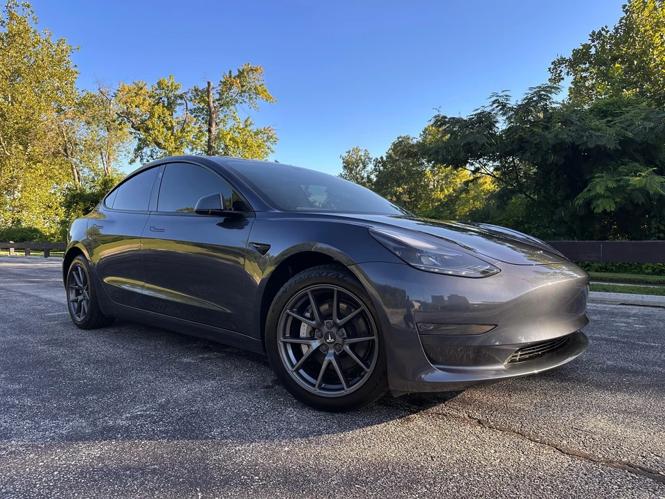 2023 Tesla Model 3 - Image 14 of 31