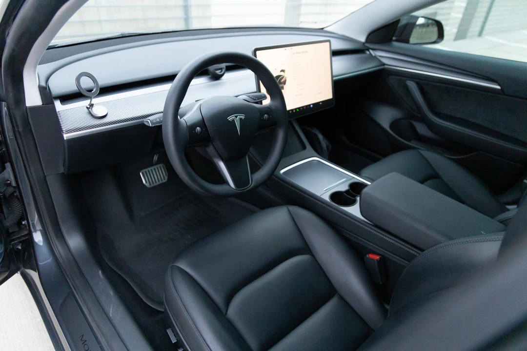 2023 Tesla Model 3 - Image 23 of 31