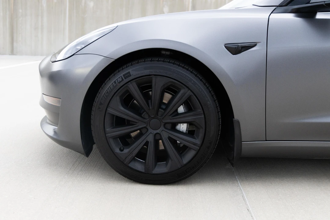 2023 Tesla Model 3 - Image 19 of 31